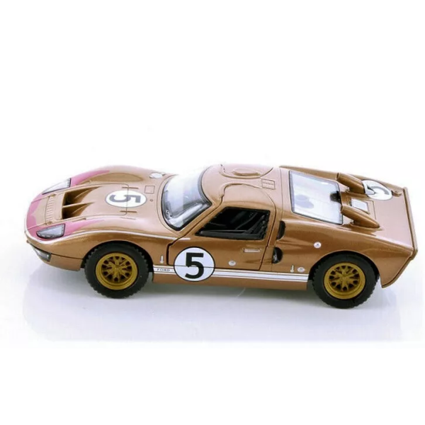 Машинка металлическая Kinsmart 1:32 1966 Ford GT40 MKII KT5427WF инерционная, двери открываются / Золотой