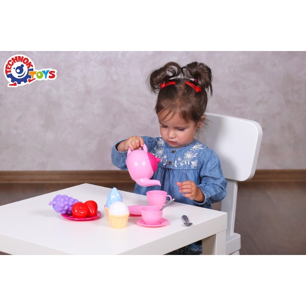 Игрушечный набор посуды "ТехноК" 7259 для увлекательного чаепития