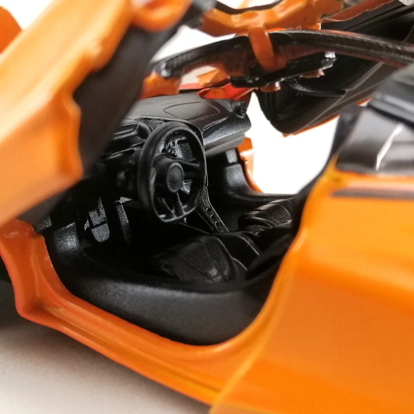 Машинка металева Kinsmart KT5403WG 1:36 McLaren MSO 720S інерційна, двері відчиняються / Помаранчевий