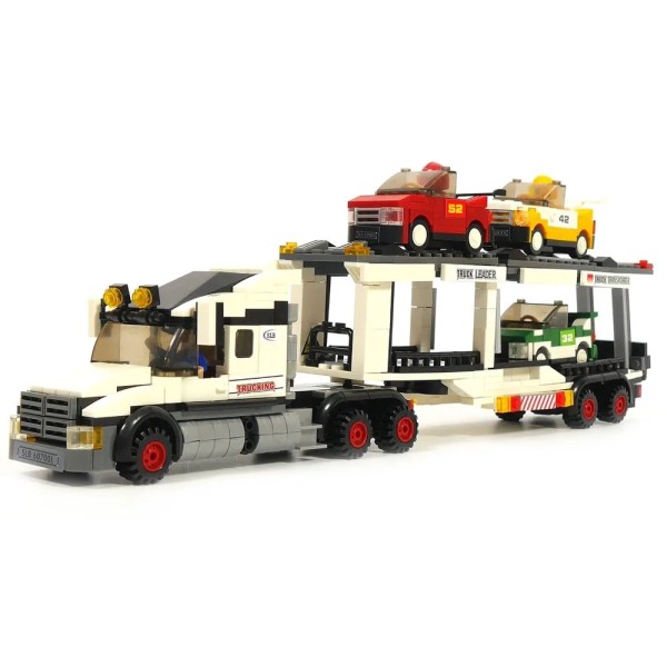 Конструктор Sluban Трейлер 638 деталей M38-B0339