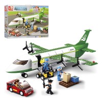 Конструктор Sluban Aviation M38-B0371 Грузовой самолет с погрузчиком и машиной, 383 детали