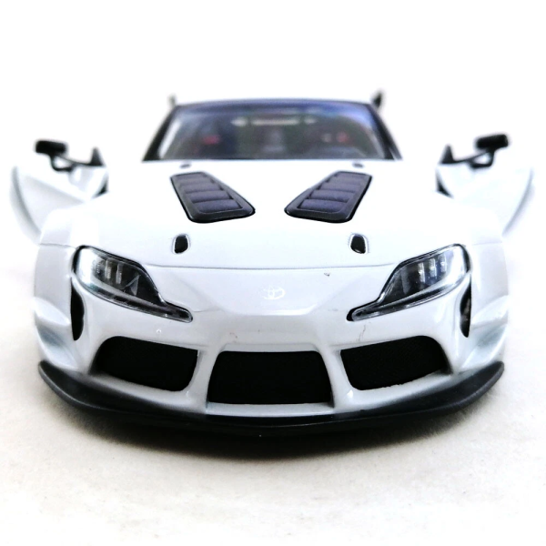 Машинка металева Kinsmart 1:36 Toyota GR Supra Racing Concept KT5421W інерційна, двері відчиняються / Білий