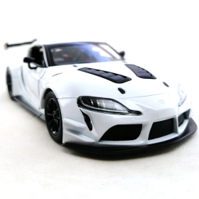 Машинка металлическая Kinsmart 1:36 Toyota GR Supra Racing Concept KT5421W инерционная, двери открываются / Белый