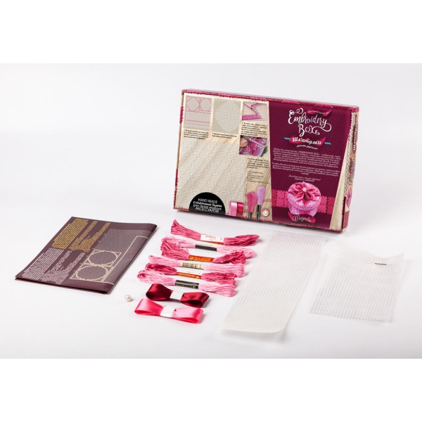 Творческий набор: Вышивка и декорирование шкатулки Embroidery Box EMB-01-01