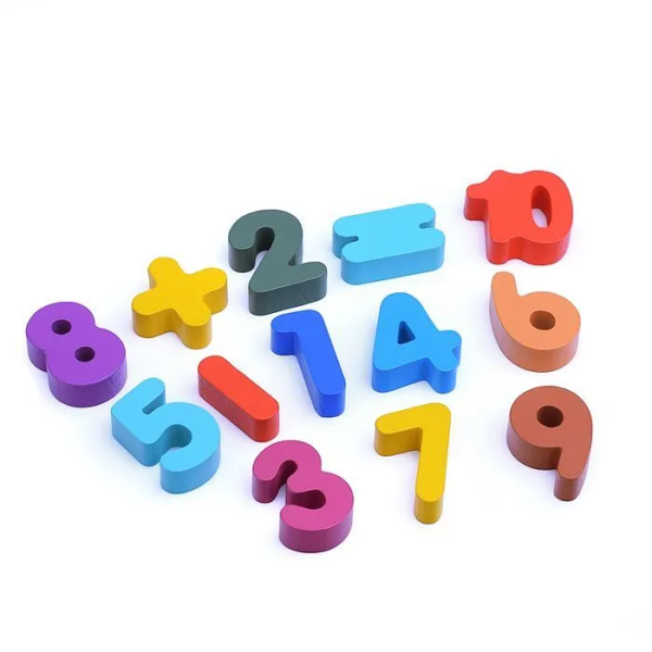 Игра развивающая деревянная "Динопарк лабиринт" с доской для рисования и рыбалкой MD0825