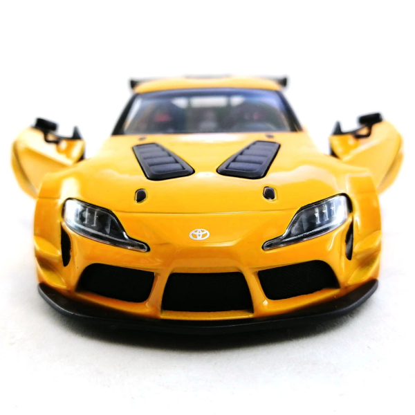 Машинка металева Kinsmart 1:36 Toyota GR Supra Racing Concept KT5421W інерційна, двері відчиняються / Жовтий