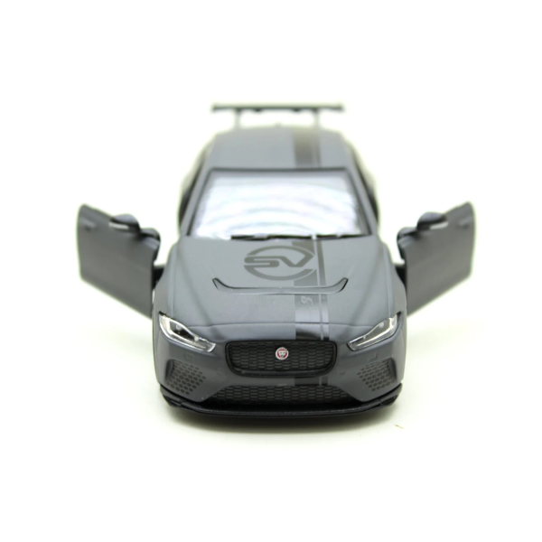 Металлическая машинка Kinsmart 1:38 Jaguar SV Project 8 Livery Edition KT5416WF, инерционная / Серый