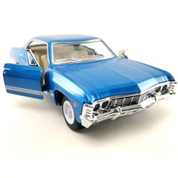 Машинка металлическая Kinsmart 1:43 1967 Chevrolet Impala (цвет голубой) KT5418W