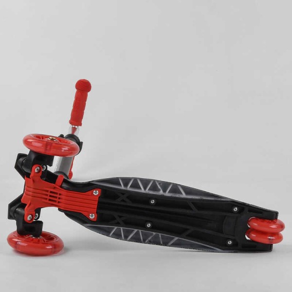 Самокат A 25772 /779-1524 "Best Scooter" 4 колеса PU, СВІТЛО, трубка керма алюмінієва, d передніх коліс = 12 см, d задніх коліс = 8 см, в коробці