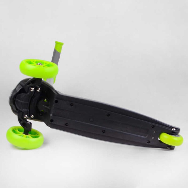 Самокат трехколесный LK-70111 Best Scooter (4) СВЕТ ДЕКИ, КОЛЕС И ДИСКОВ, съёмный руль, передние колёса PU 120х35мм, задние колеса PU 80х30мм